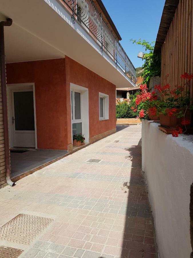 Il Cortile Βίλα Domus De Maria Εξωτερικό φωτογραφία